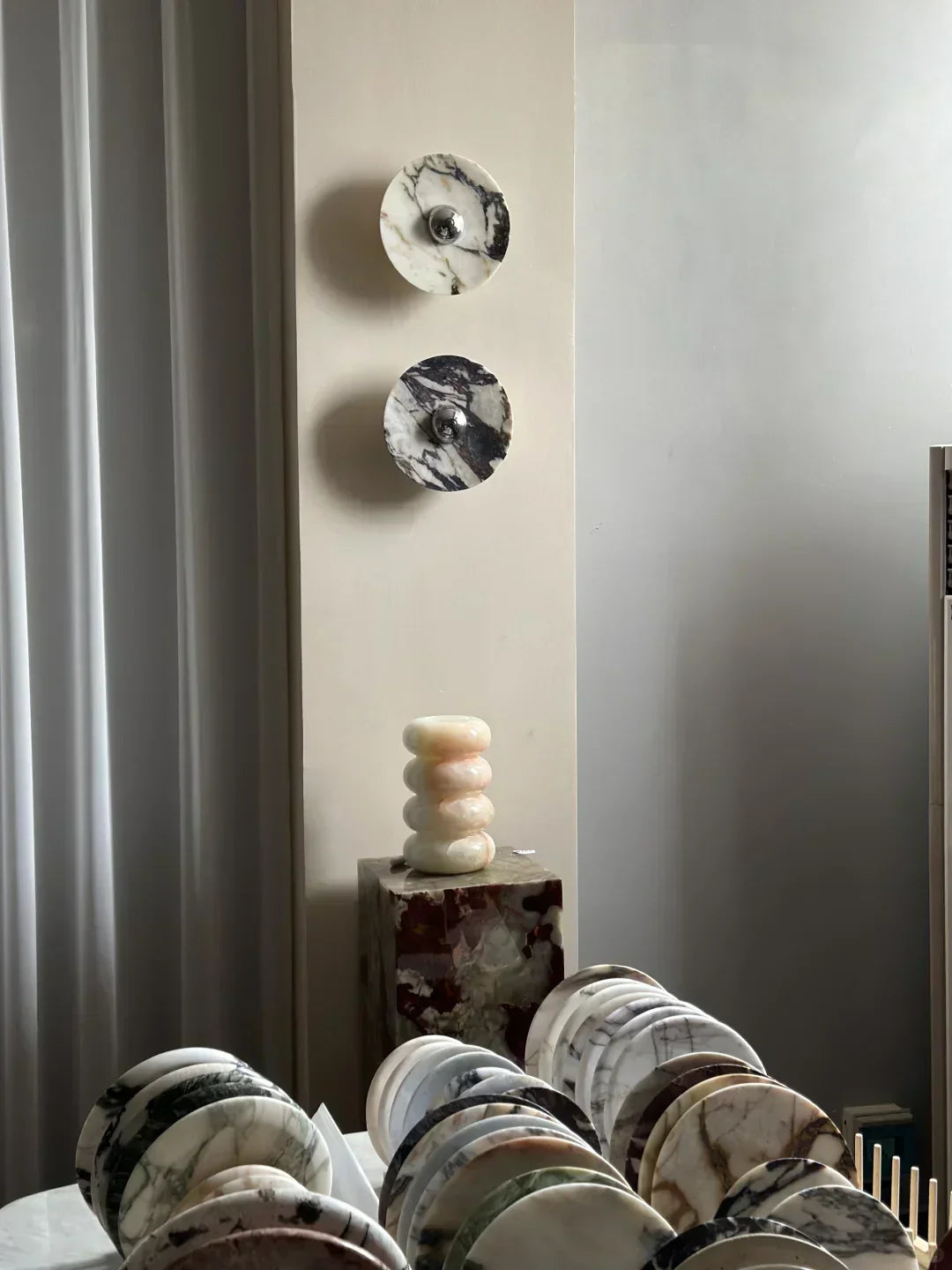 Calacatta Oro Round Sconce